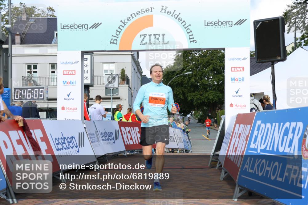 25.08.2024 - 20. Blankeneser Heldenlauf Strokosch-Dieckow http://msf.ph/oto/6819889 25.08.2024 09:46:42 Ziel 111 meine-sportfotos.de