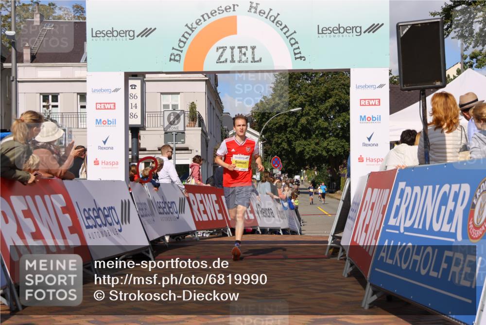 25.08.2024 - 20. Blankeneser Heldenlauf Strokosch-Dieckow http://msf.ph/oto/6819990 25.08.2024 10:21:59 Ziel 6142 meine-sportfotos.de