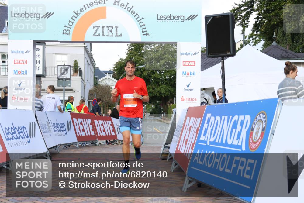 25.08.2024 - 20. Blankeneser Heldenlauf Strokosch-Dieckow http://msf.ph/oto/6820140 25.08.2024 09:46:52 Ziel 157 meine-sportfotos.de