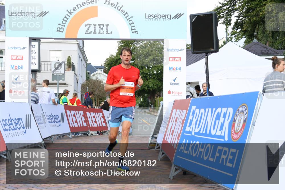 25.08.2024 - 20. Blankeneser Heldenlauf Strokosch-Dieckow http://msf.ph/oto/6820182 25.08.2024 09:46:52 Ziel 157 meine-sportfotos.de
