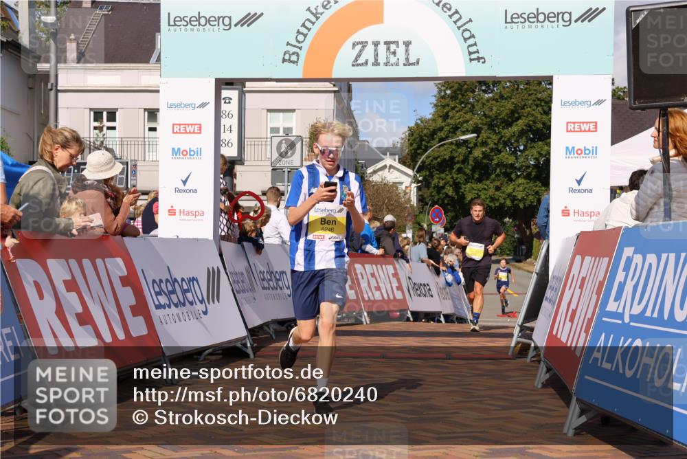 25.08.2024 - 20. Blankeneser Heldenlauf Strokosch-Dieckow http://msf.ph/oto/6820240 25.08.2024 10:22:06 Ziel 6142, 6246, 6532 meine-sportfotos.de