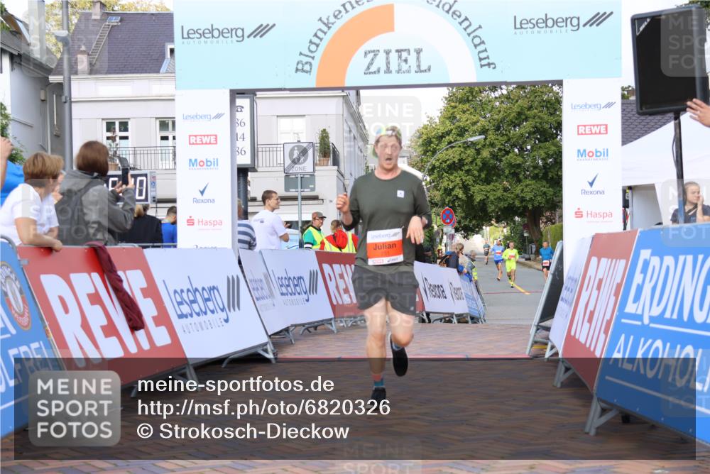 25.08.2024 - 20. Blankeneser Heldenlauf Strokosch-Dieckow http://msf.ph/oto/6820326 25.08.2024 09:47:14 Ziel 251 meine-sportfotos.de