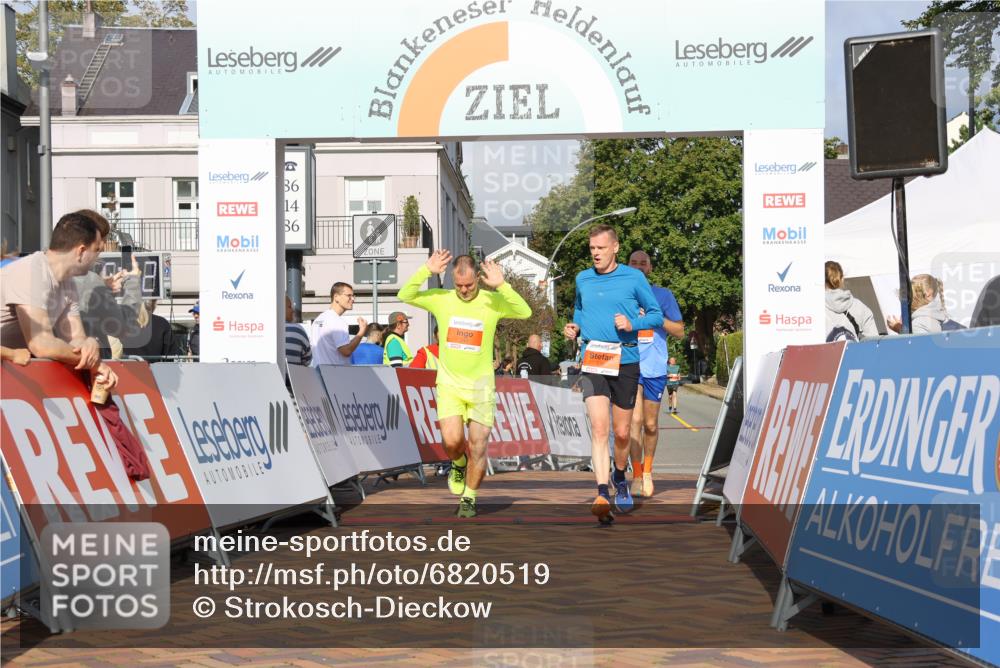 25.08.2024 - 20. Blankeneser Heldenlauf Strokosch-Dieckow http://msf.ph/oto/6820519 25.08.2024 09:47:25 Ziel 179, 239, 240 meine-sportfotos.de