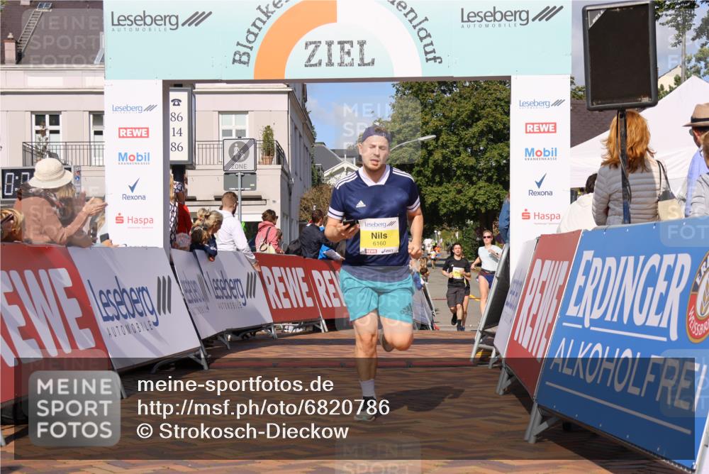 25.08.2024 - 20. Blankeneser Heldenlauf Strokosch-Dieckow http://msf.ph/oto/6820786 25.08.2024 10:22:27 Ziel 6088, 6160, 6498 meine-sportfotos.de