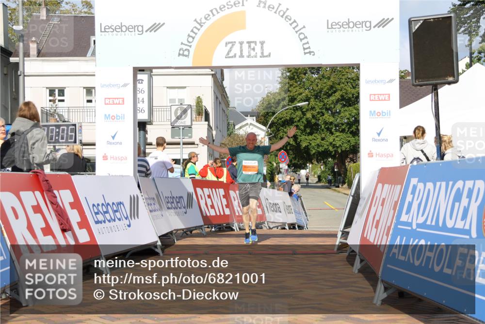 25.08.2024 - 20. Blankeneser Heldenlauf Strokosch-Dieckow http://msf.ph/oto/6821001 25.08.2024 09:47:38 Ziel 141 meine-sportfotos.de