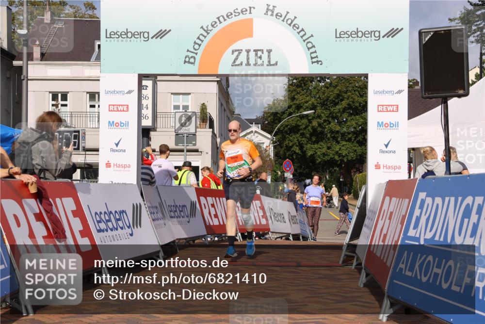 25.08.2024 - 20. Blankeneser Heldenlauf Strokosch-Dieckow http://msf.ph/oto/6821410 25.08.2024 09:48:09 Ziel 132, 199 meine-sportfotos.de