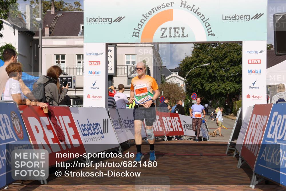 25.08.2024 - 20. Blankeneser Heldenlauf Strokosch-Dieckow http://msf.ph/oto/6821480 25.08.2024 09:48:10 Ziel 132, 199 meine-sportfotos.de