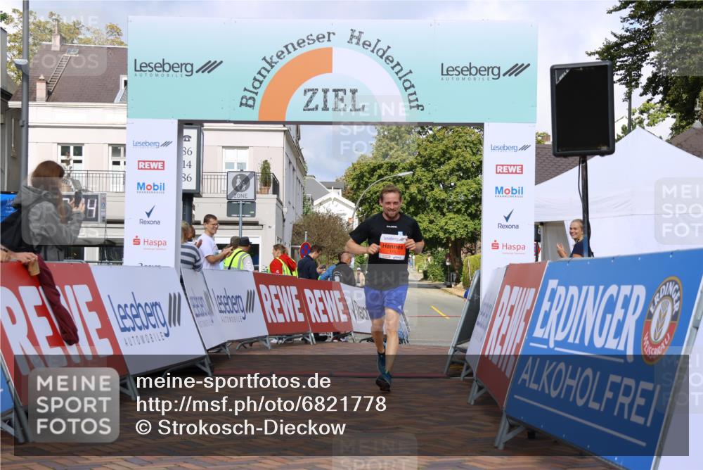 25.08.2024 - 20. Blankeneser Heldenlauf Strokosch-Dieckow http://msf.ph/oto/6821778 25.08.2024 09:48:37 Ziel 176 meine-sportfotos.de