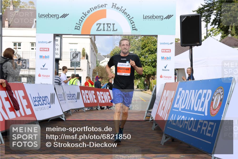 25.08.2024 - 20. Blankeneser Heldenlauf Strokosch-Dieckow http://msf.ph/oto/6821850 25.08.2024 09:48:38 Ziel 176 meine-sportfotos.de