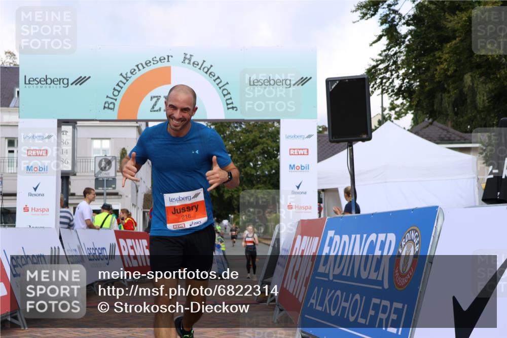 25.08.2024 - 20. Blankeneser Heldenlauf Strokosch-Dieckow http://msf.ph/oto/6822314 25.08.2024 09:49:05 Ziel 216, 250 meine-sportfotos.de