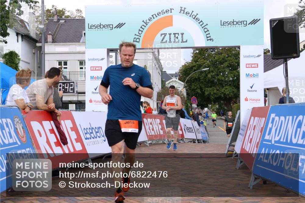 25.08.2024 - 20. Blankeneser Heldenlauf Strokosch-Dieckow http://msf.ph/oto/6822476 25.08.2024 09:49:15 Ziel 112, 131, 166 meine-sportfotos.de
