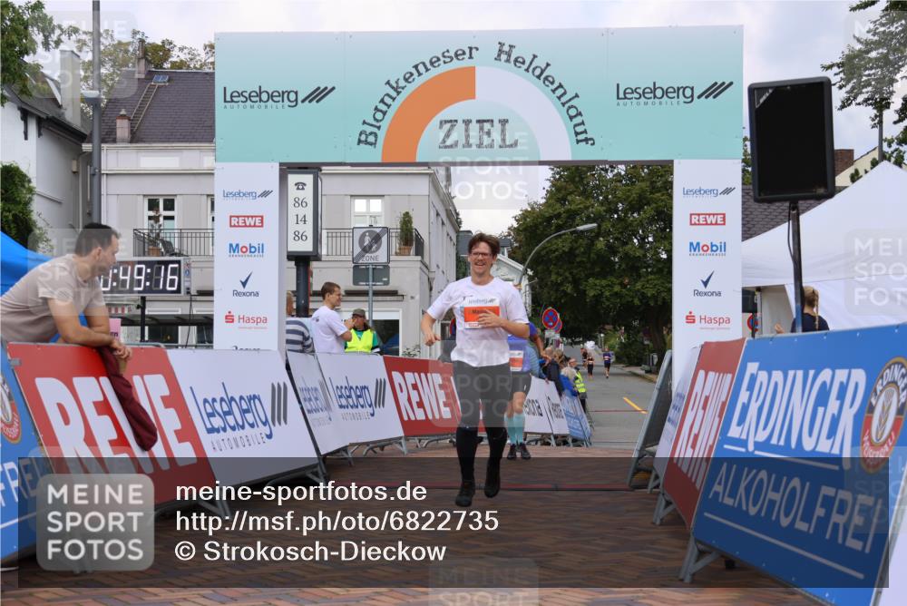 25.08.2024 - 20. Blankeneser Heldenlauf Strokosch-Dieckow http://msf.ph/oto/6822735 25.08.2024 09:49:49 Ziel 155, 283 meine-sportfotos.de