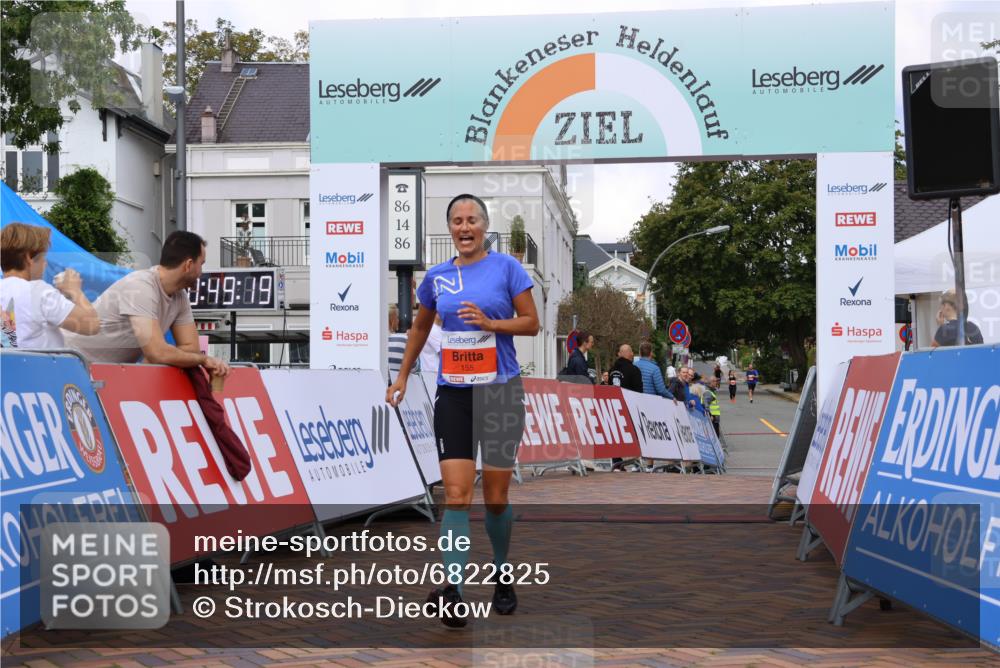 25.08.2024 - 20. Blankeneser Heldenlauf Strokosch-Dieckow http://msf.ph/oto/6822825 25.08.2024 09:49:52 Ziel 155, 283 meine-sportfotos.de