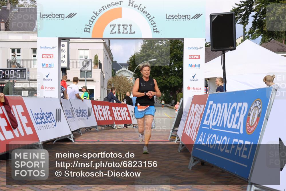 25.08.2024 - 20. Blankeneser Heldenlauf Strokosch-Dieckow http://msf.ph/oto/6823156 25.08.2024 09:50:25 Ziel 119 meine-sportfotos.de