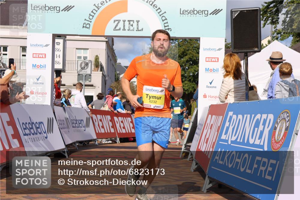 25.08.2024 - 20. Blankeneser Heldenlauf Strokosch-Dieckow http://msf.ph/oto/6823173 25.08.2024 10:23:07 Ziel 6232, 6236, 6237, 6415 meine-sportfotos.de