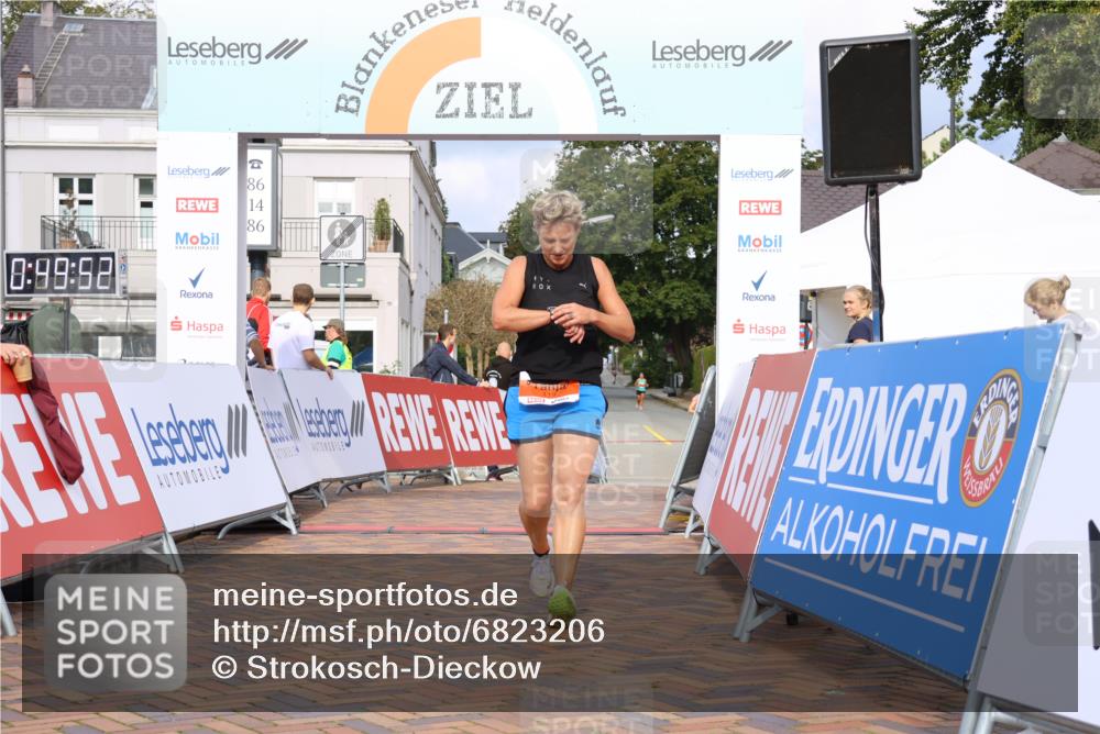 25.08.2024 - 20. Blankeneser Heldenlauf Strokosch-Dieckow http://msf.ph/oto/6823206 25.08.2024 09:50:25 Ziel 119 meine-sportfotos.de