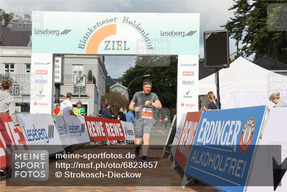 25.08.2024 - 20. Blankeneser Heldenlauf Strokosch-Dieckow http://msf.ph/oto/6823657 25.08.2024 09:51:09 Ziel 190 meine-sportfotos.de