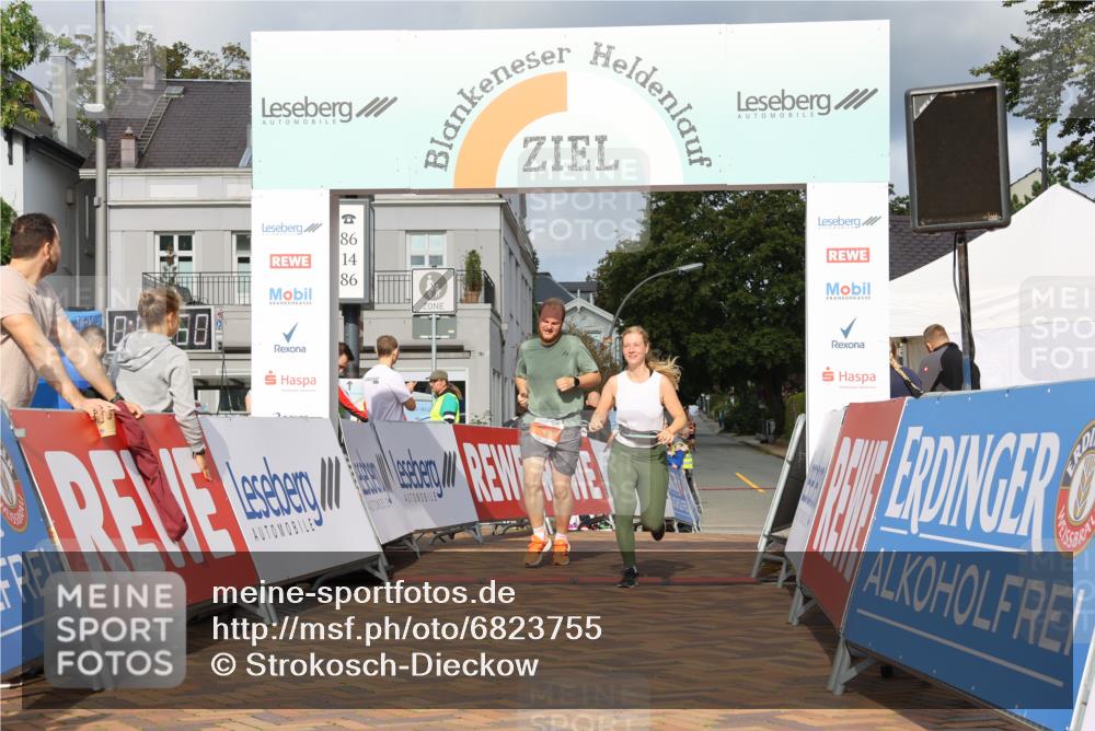 25.08.2024 - 20. Blankeneser Heldenlauf Strokosch-Dieckow http://msf.ph/oto/6823755 25.08.2024 09:51:23 Ziel 114, 123 meine-sportfotos.de
