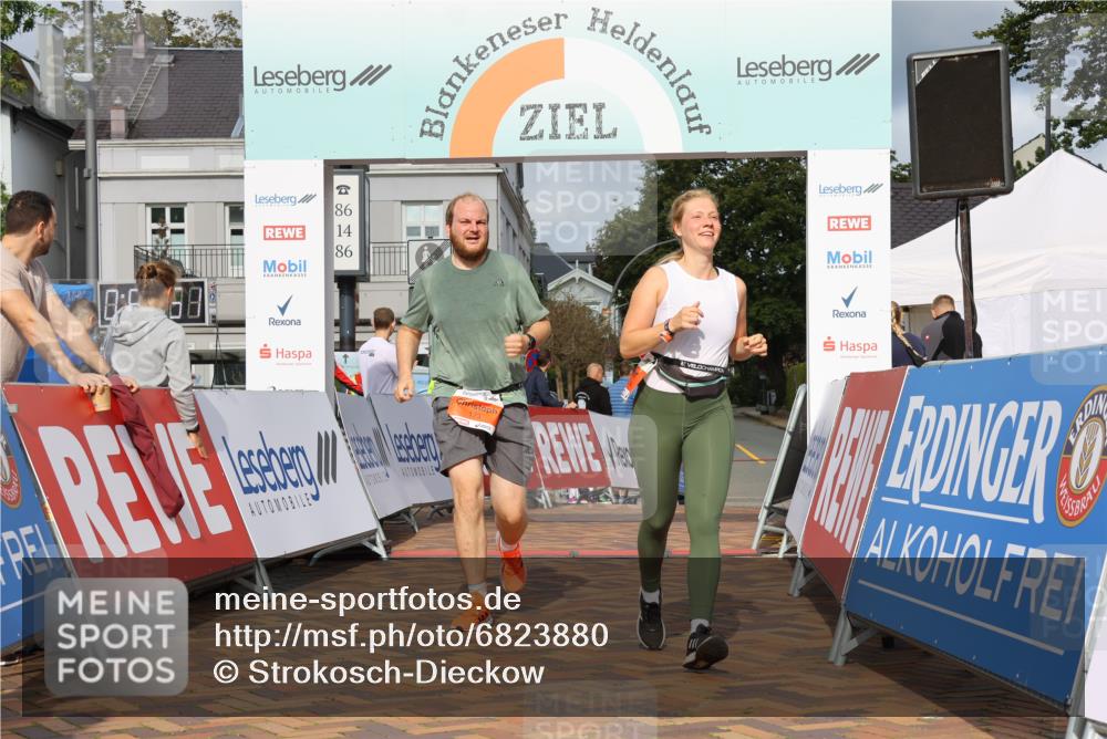 25.08.2024 - 20. Blankeneser Heldenlauf Strokosch-Dieckow http://msf.ph/oto/6823880 25.08.2024 09:51:25 Ziel 114, 123 meine-sportfotos.de