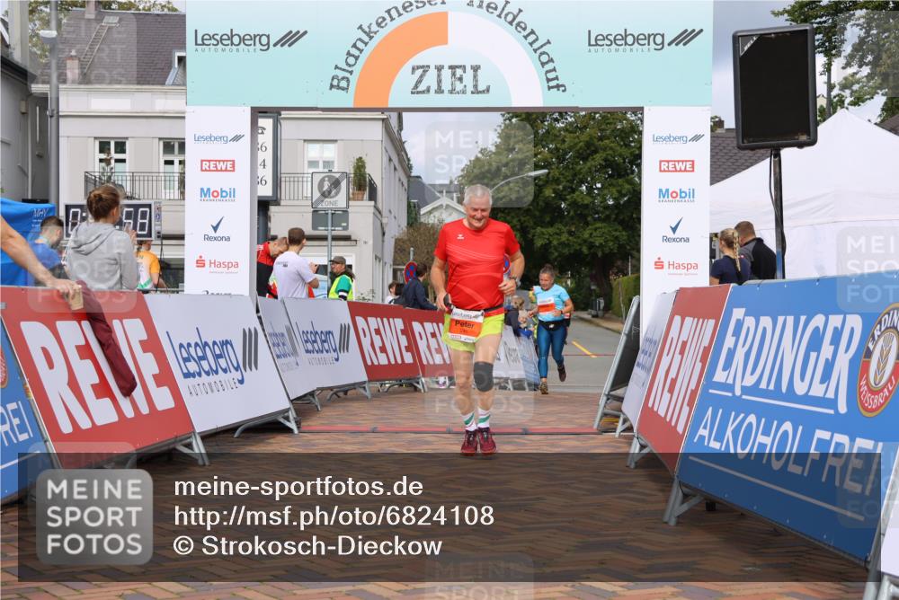 25.08.2024 - 20. Blankeneser Heldenlauf Strokosch-Dieckow http://msf.ph/oto/6824108 25.08.2024 09:51:31 Ziel 102, 114, 123, 241 meine-sportfotos.de