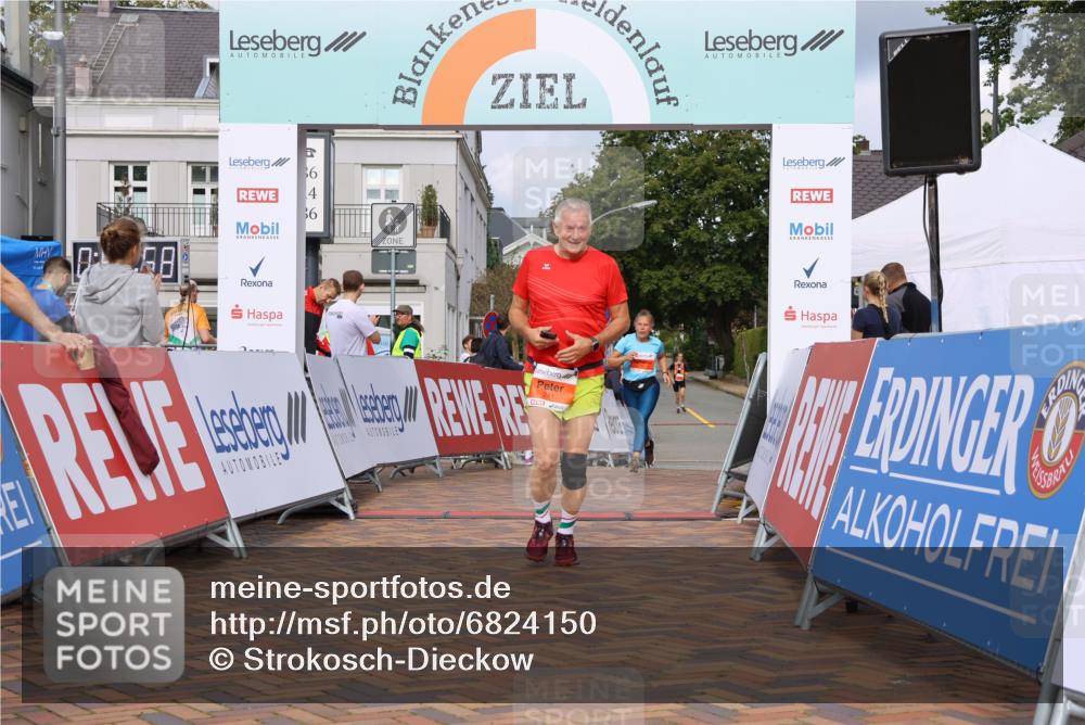 25.08.2024 - 20. Blankeneser Heldenlauf Strokosch-Dieckow http://msf.ph/oto/6824150 25.08.2024 09:51:31 Ziel 102, 114, 123, 241 meine-sportfotos.de