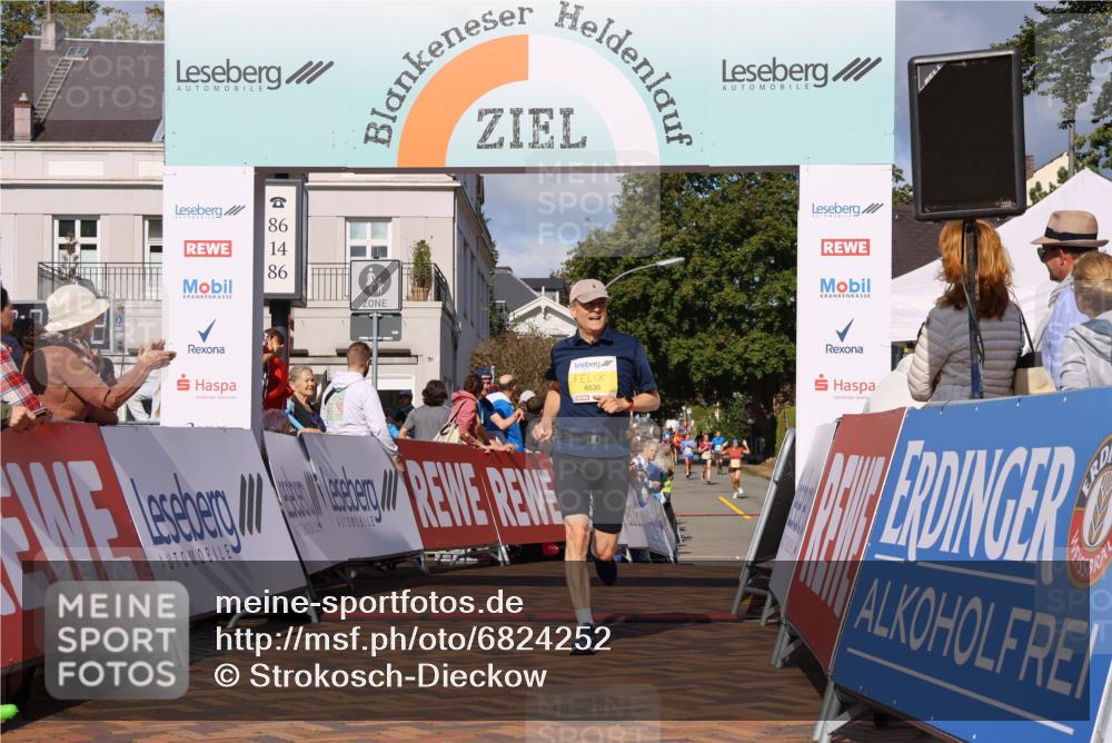 25.08.2024 - 20. Blankeneser Heldenlauf Strokosch-Dieckow http://msf.ph/oto/6824252 25.08.2024 10:23:40 Ziel 6492, 6530 meine-sportfotos.de