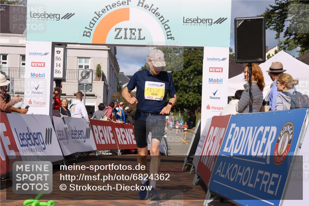 25.08.2024 - 20. Blankeneser Heldenlauf Strokosch-Dieckow http://msf.ph/oto/6824362 25.08.2024 10:23:41 Ziel 6492, 6530 meine-sportfotos.de