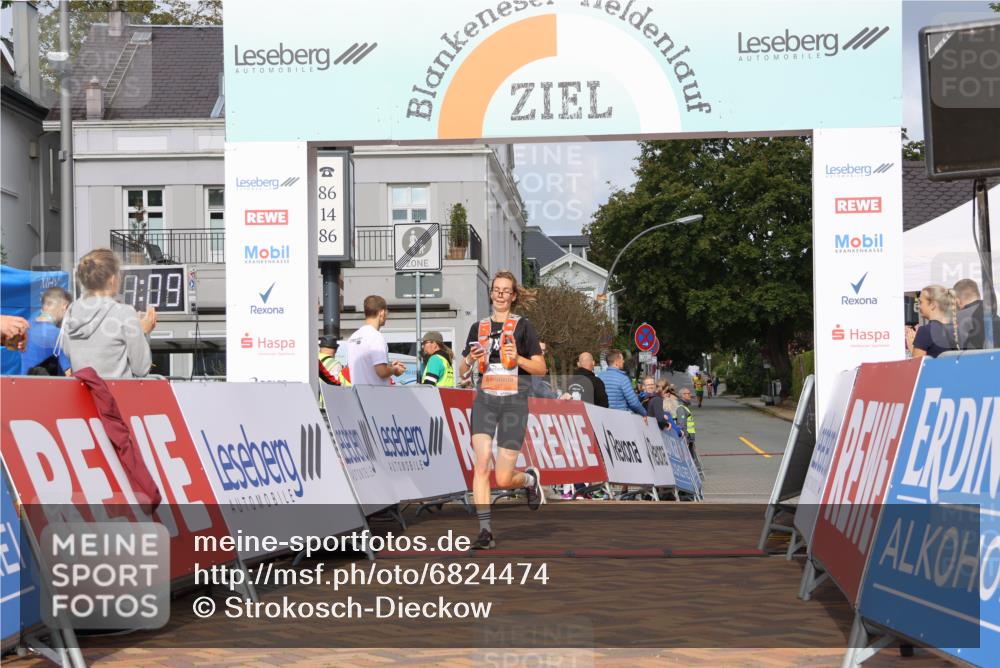 25.08.2024 - 20. Blankeneser Heldenlauf Strokosch-Dieckow http://msf.ph/oto/6824474 25.08.2024 09:51:43 Ziel 177 meine-sportfotos.de