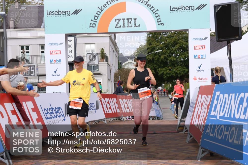 25.08.2024 - 20. Blankeneser Heldenlauf Strokosch-Dieckow http://msf.ph/oto/6825037 25.08.2024 09:52:23 Ziel 203, 260, 261 meine-sportfotos.de