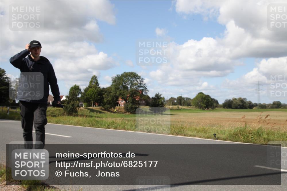 25.08.2024 - Elbe Triathlon Hamburg Fuchs,  Jonas http://msf.ph/oto/6825177 25.08.2024 11:54:41 Radfahren  meine-sportfotos.de