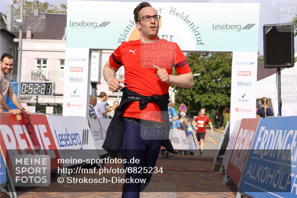 25.08.2024 - 20. Blankeneser Heldenlauf Strokosch-Dieckow http://msf.ph/oto/6825234 25.08.2024 09:52:54 Ziel 183, 248, 263, 267 meine-sportfotos.de