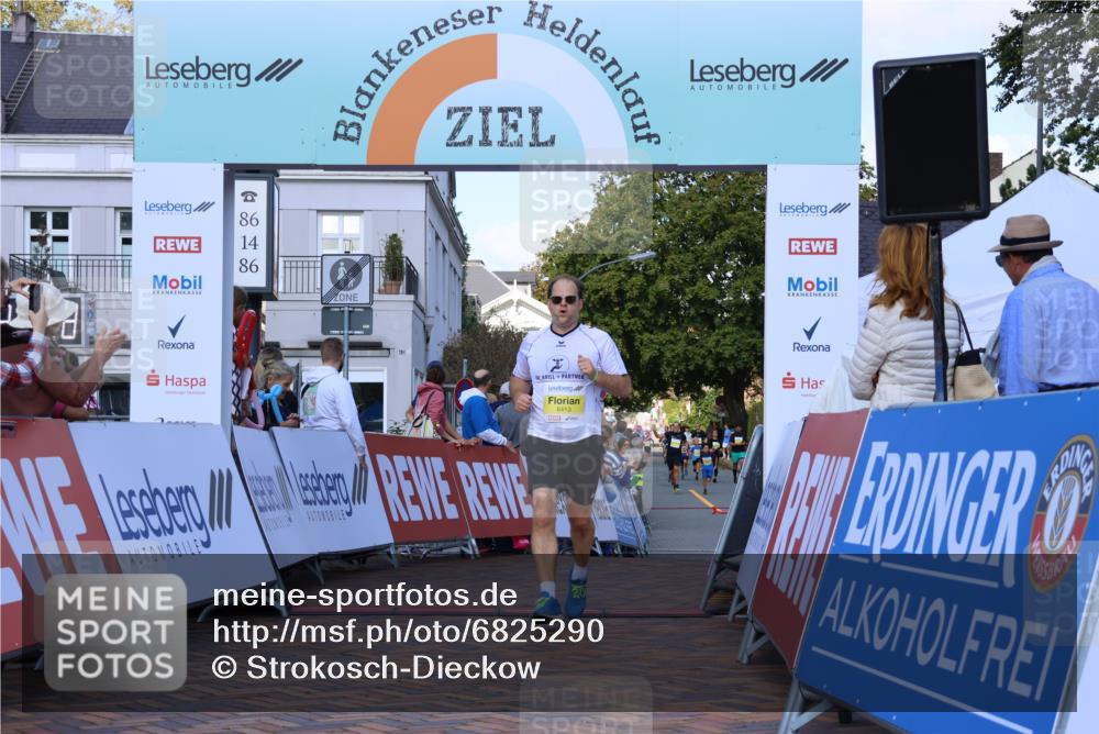 25.08.2024 - 20. Blankeneser Heldenlauf Strokosch-Dieckow http://msf.ph/oto/6825290 25.08.2024 10:24:36 Ziel 6413 meine-sportfotos.de