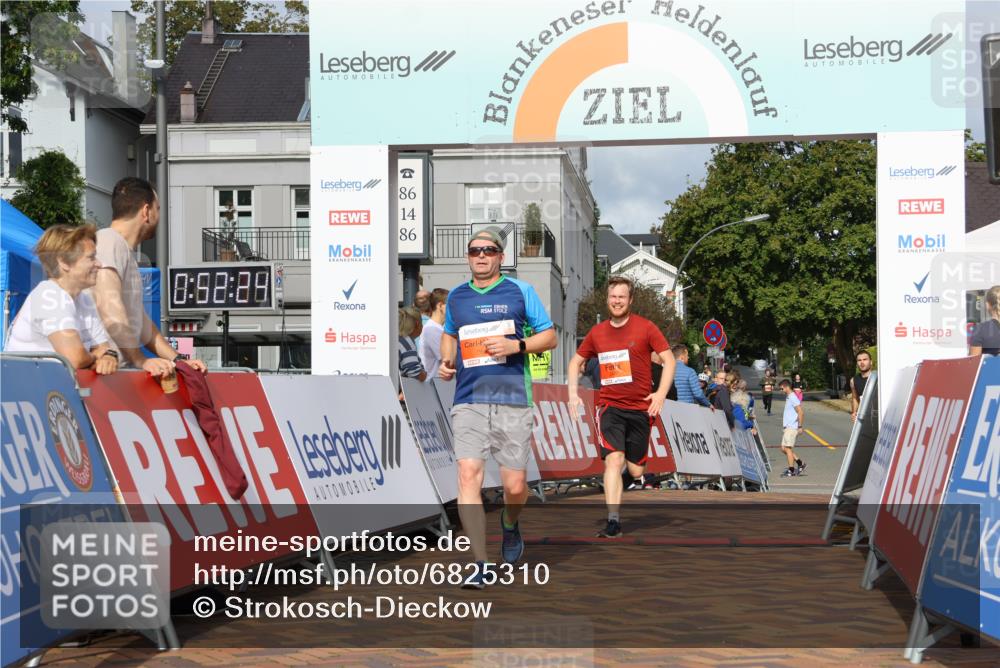 25.08.2024 - 20. Blankeneser Heldenlauf Strokosch-Dieckow http://msf.ph/oto/6825310 25.08.2024 09:52:57 Ziel 183, 224, 248, 263, 267 meine-sportfotos.de