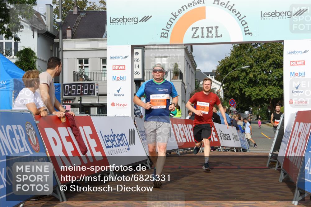 25.08.2024 - 20. Blankeneser Heldenlauf Strokosch-Dieckow http://msf.ph/oto/6825331 25.08.2024 09:52:57 Ziel 183, 224, 248, 263, 267 meine-sportfotos.de