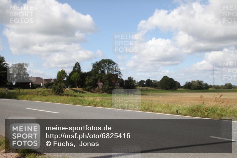 25.08.2024 - Elbe Triathlon Hamburg Fuchs,  Jonas http://msf.ph/oto/6825416 25.08.2024 11:53:13 Radfahren  meine-sportfotos.de