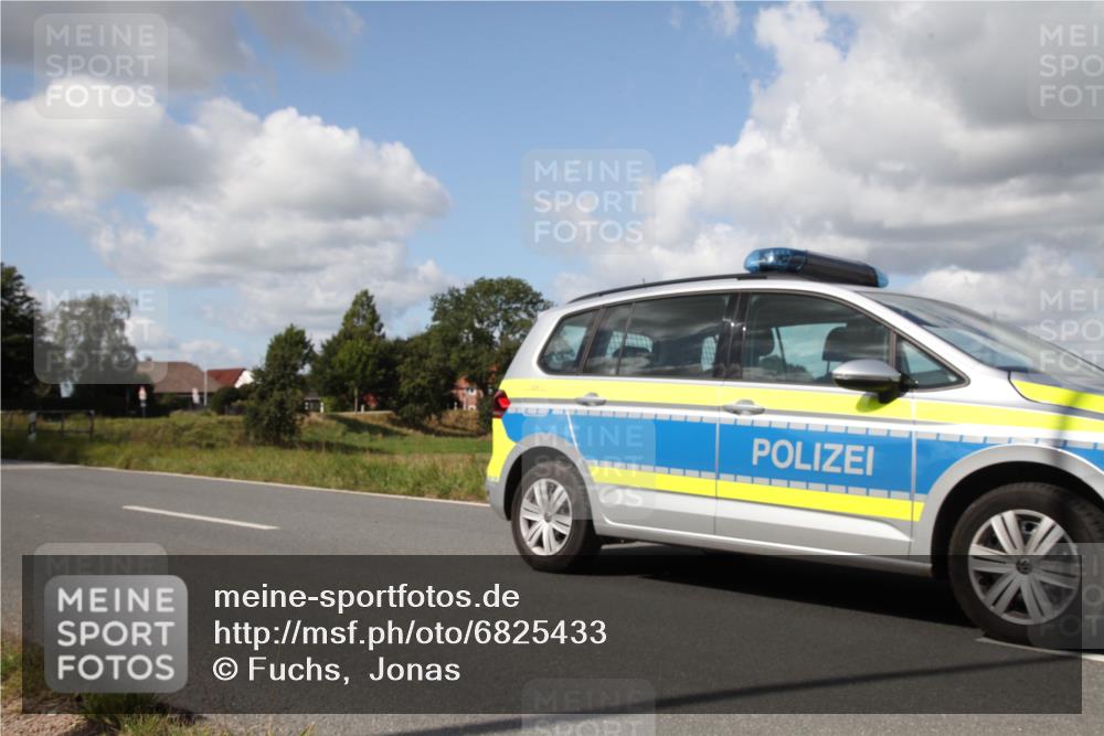 25.08.2024 - Elbe Triathlon Hamburg Fuchs,  Jonas http://msf.ph/oto/6825433 25.08.2024 11:51:04 Radfahren  meine-sportfotos.de