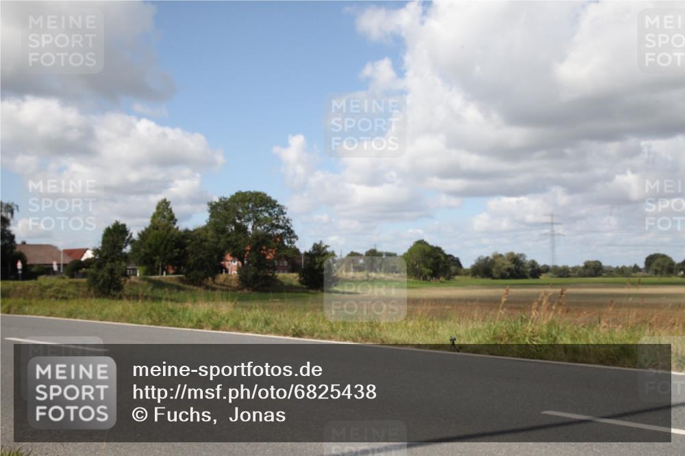 25.08.2024 - Elbe Triathlon Hamburg Fuchs,  Jonas http://msf.ph/oto/6825438 25.08.2024 11:49:53 Radfahren  meine-sportfotos.de