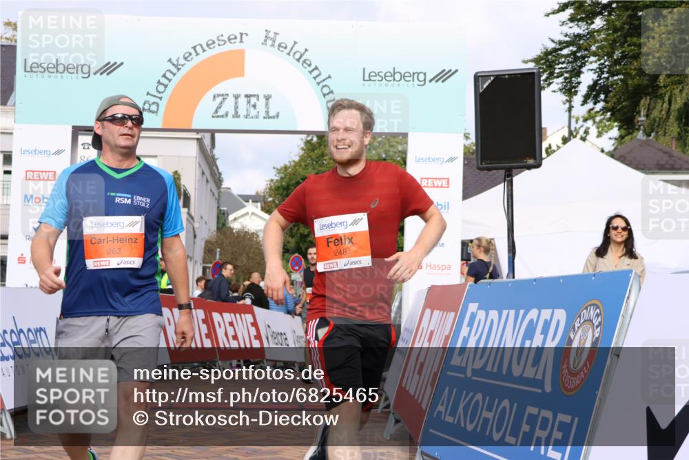 25.08.2024 - 20. Blankeneser Heldenlauf Strokosch-Dieckow http://msf.ph/oto/6825465 25.08.2024 09:52:59 Ziel 183, 224, 248, 263, 267 meine-sportfotos.de