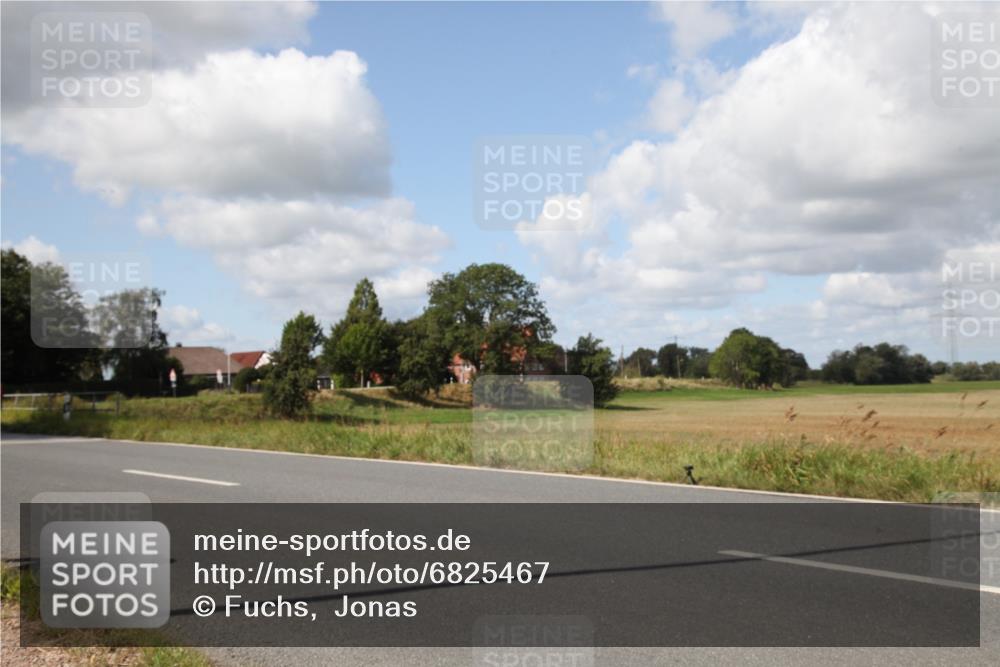 25.08.2024 - Elbe Triathlon Hamburg Fuchs,  Jonas http://msf.ph/oto/6825467 25.08.2024 11:47:54 Radfahren  meine-sportfotos.de