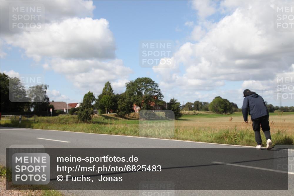 25.08.2024 - Elbe Triathlon Hamburg Fuchs,  Jonas http://msf.ph/oto/6825483 25.08.2024 11:47:42 Radfahren  meine-sportfotos.de
