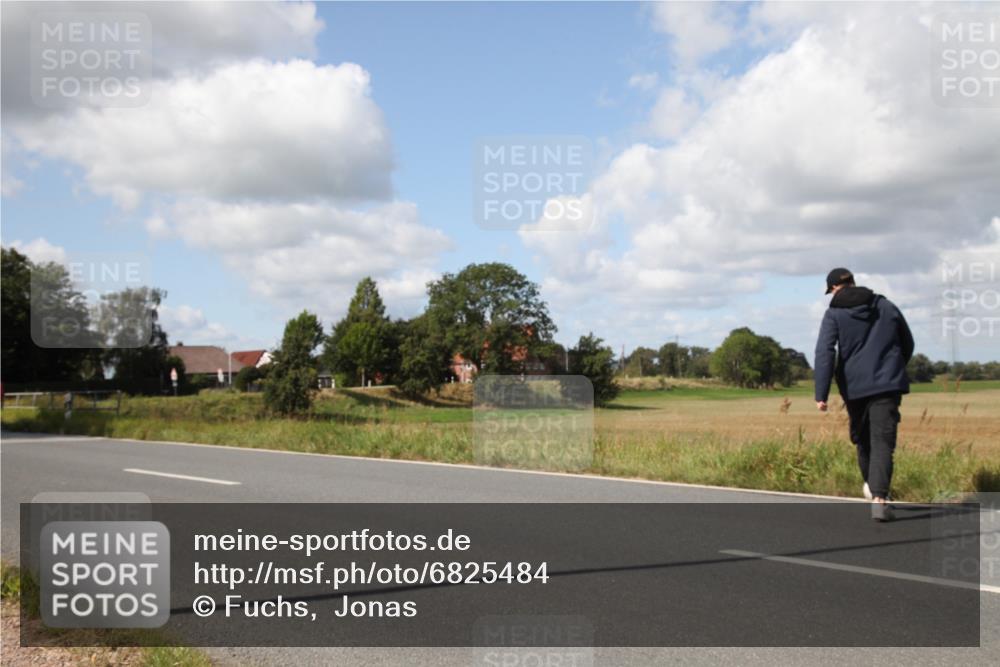 25.08.2024 - Elbe Triathlon Hamburg Fuchs,  Jonas http://msf.ph/oto/6825484 25.08.2024 11:47:42 Radfahren  meine-sportfotos.de