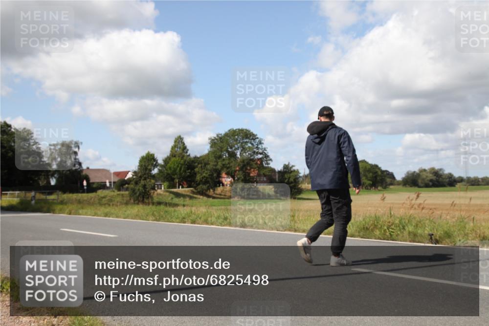 25.08.2024 - Elbe Triathlon Hamburg Fuchs,  Jonas http://msf.ph/oto/6825498 25.08.2024 11:47:41 Radfahren  meine-sportfotos.de