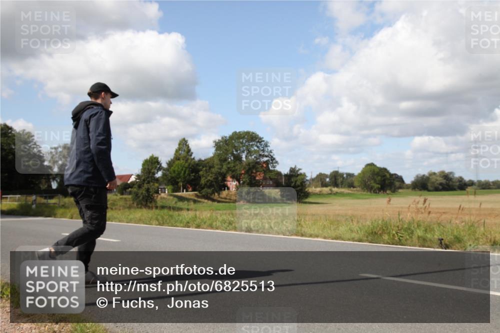 25.08.2024 - Elbe Triathlon Hamburg Fuchs,  Jonas http://msf.ph/oto/6825513 25.08.2024 11:47:39 Radfahren  meine-sportfotos.de