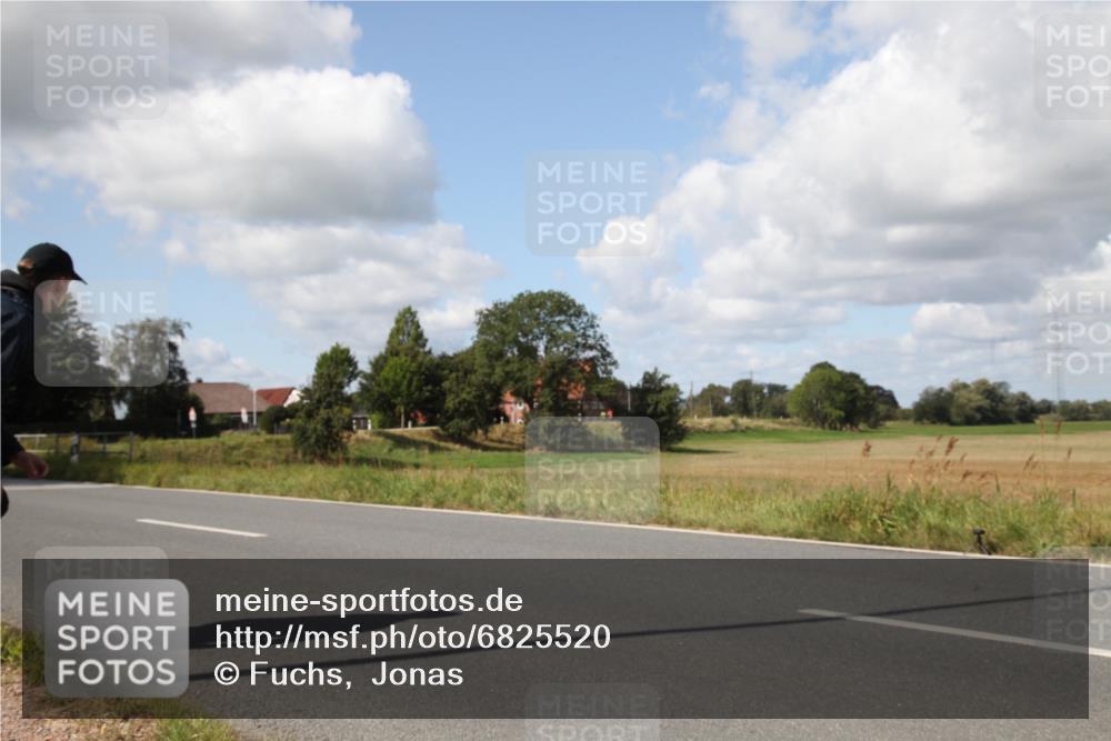 25.08.2024 - Elbe Triathlon Hamburg Fuchs,  Jonas http://msf.ph/oto/6825520 25.08.2024 11:47:38 Radfahren  meine-sportfotos.de