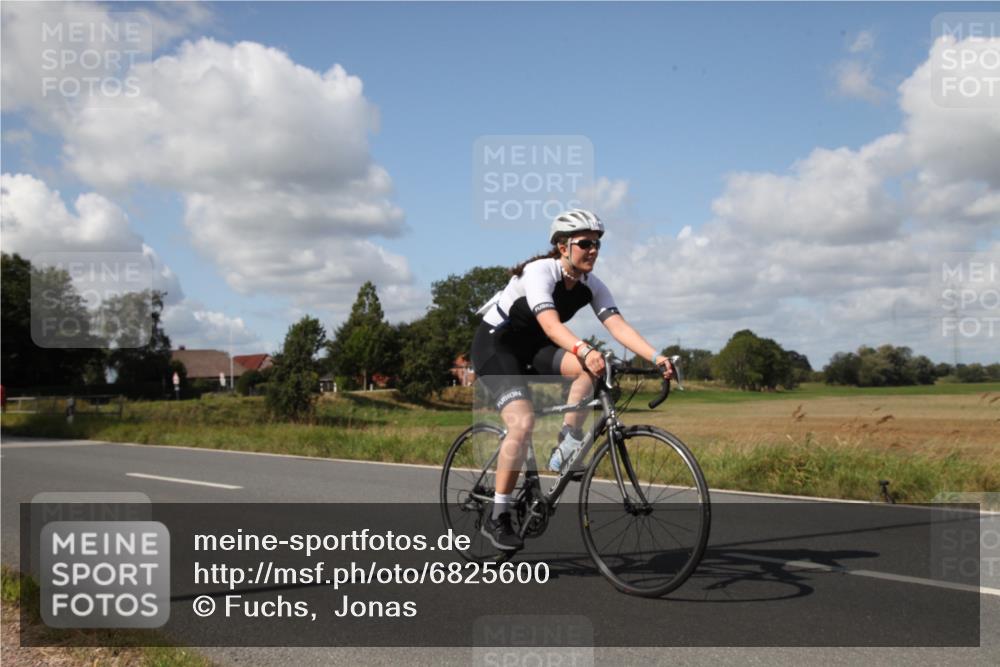 25.08.2024 - Elbe Triathlon Hamburg Fuchs,  Jonas http://msf.ph/oto/6825600 25.08.2024 11:33:14 Radfahren 1661, 1622 meine-sportfotos.de