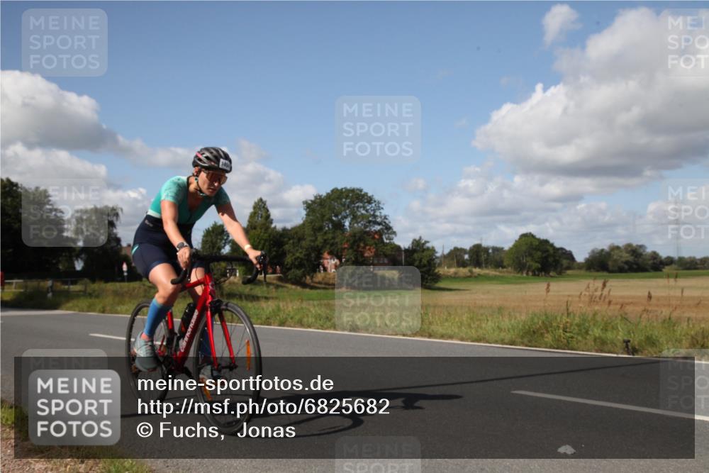 25.08.2024 - Elbe Triathlon Hamburg Fuchs,  Jonas http://msf.ph/oto/6825682 25.08.2024 11:24:06 Radfahren 1709, 1635, 1494 meine-sportfotos.de