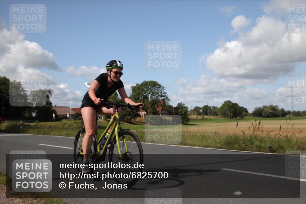 25.08.2024 - Elbe Triathlon Hamburg Fuchs,  Jonas http://msf.ph/oto/6825700 25.08.2024 11:23:15 Radfahren 1662, 1613, 1688, 1636, 1540 meine-sportfotos.de