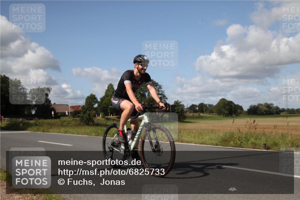 25.08.2024 - Elbe Triathlon Hamburg Fuchs,  Jonas http://msf.ph/oto/6825733 25.08.2024 11:22:33 Radfahren 1640, 1601, 1667, 1696, 1679 meine-sportfotos.de