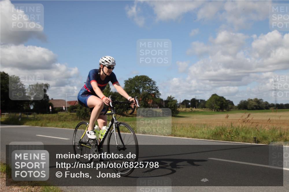25.08.2024 - Elbe Triathlon Hamburg Fuchs,  Jonas http://msf.ph/oto/6825798 25.08.2024 11:19:40 Radfahren 1705, 1682, 1678, 1685, 1628, 1536 meine-sportfotos.de
