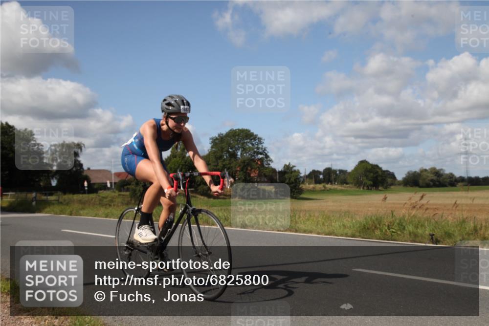25.08.2024 - Elbe Triathlon Hamburg Fuchs,  Jonas http://msf.ph/oto/6825800 25.08.2024 11:19:39 Radfahren 1705, 1682, 1678, 1685, 1628 meine-sportfotos.de